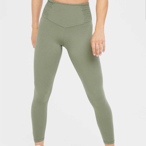 NWT $55 Aerie Offline Smocked Legging Athletic Pant Workout Womens Sz S Green - Picture 3 of 10